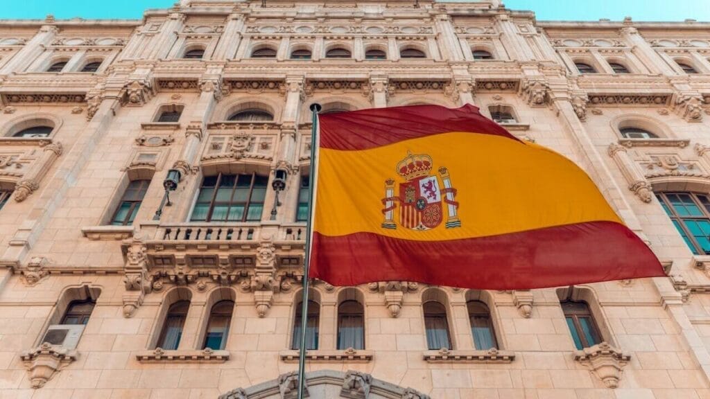 Nacionalidad por Opción en España